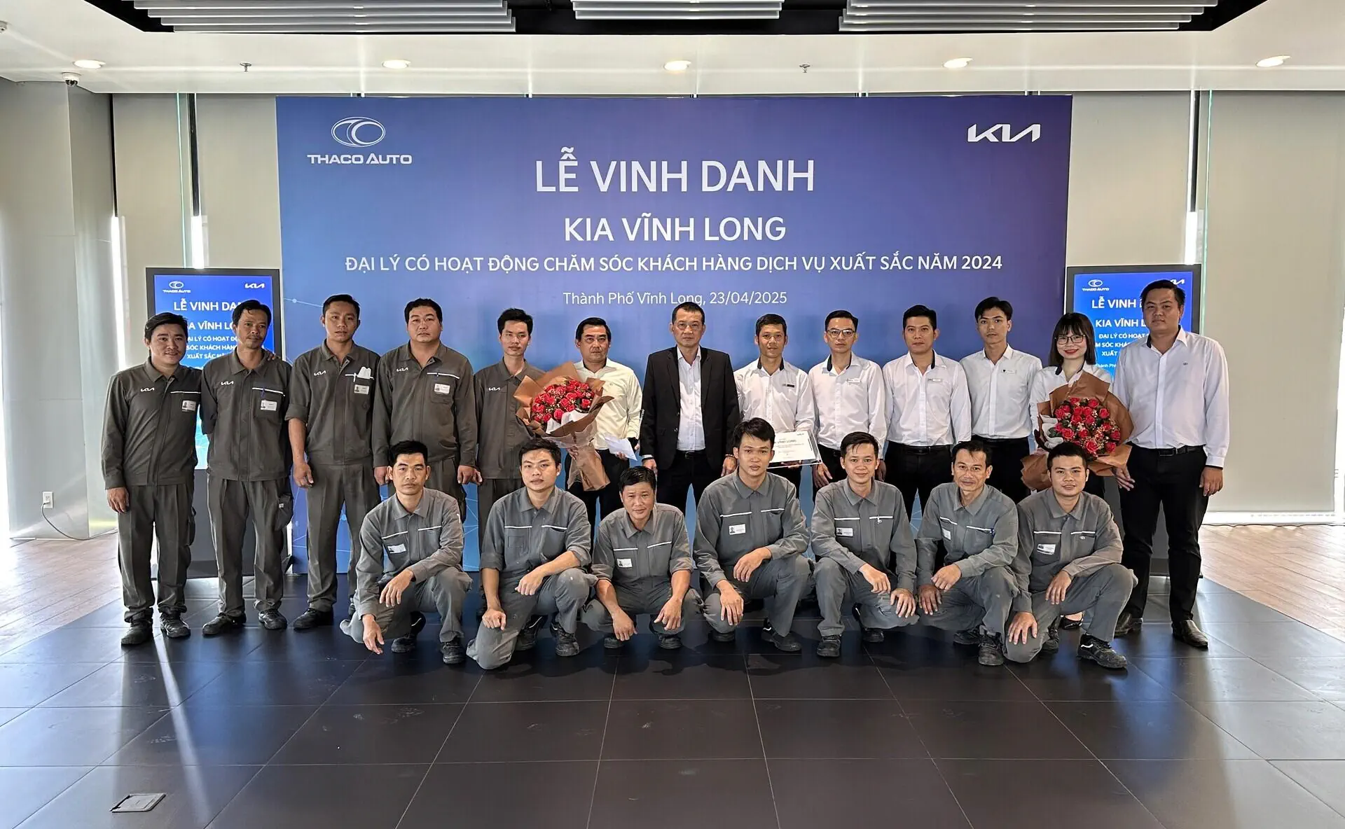 KIA VĨNH LONG VINH DỰ NHẬN GIẢI THƯỞNG CHĂM SÓC KHÁCH HÀNG XUẤT SẮC NĂM 2024