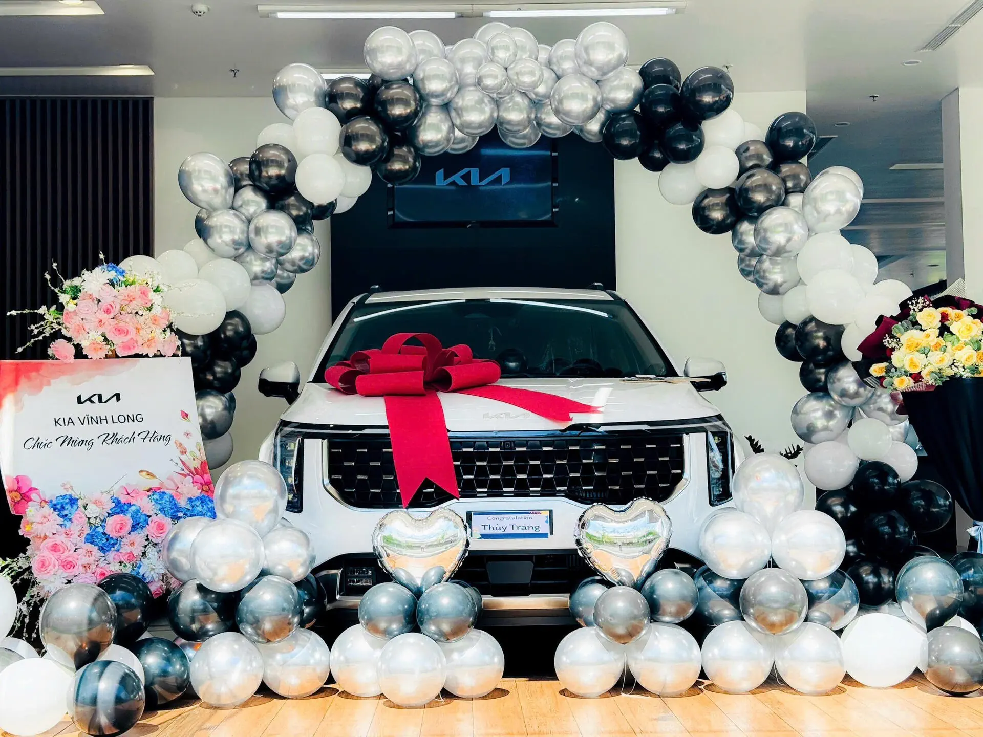 THACO AUTO Vĩnh Long bàn giao xe Kia New Carnival đầu tiên tại Vĩnh Long